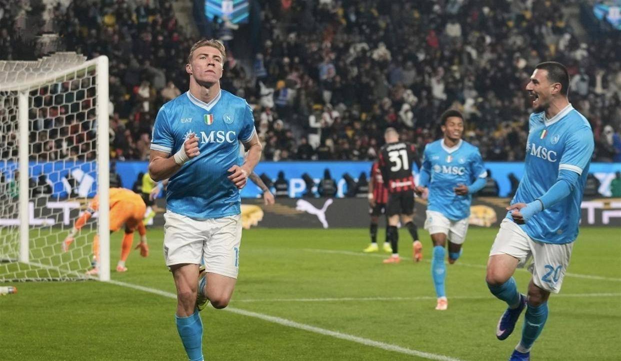 关于国际比赛日那不勒斯再遭质疑：英超节点到来；悬念犹存；训练强度明显提升的信息